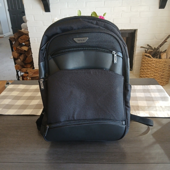 Targus Premium Black Backpack Laptop for - Picture 1 of 6